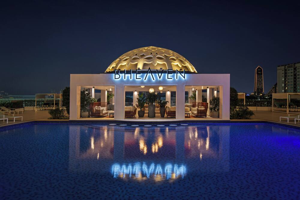 バルセロ アル ジャダフ 写真