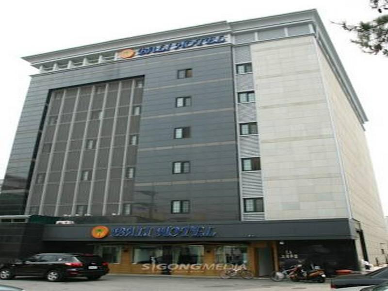 バリ ツーリスト ホテル 写真