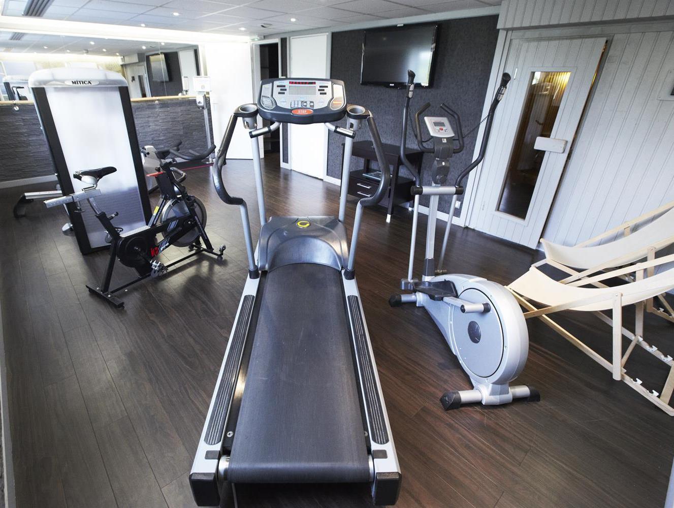 ゴールデン チューリップ パリス CDG エアポート ヴィルパント 写真