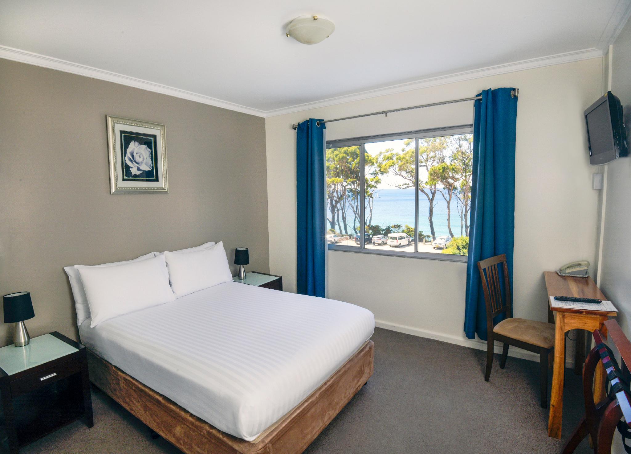 ルフラ ビーチサイド ホテル 写真