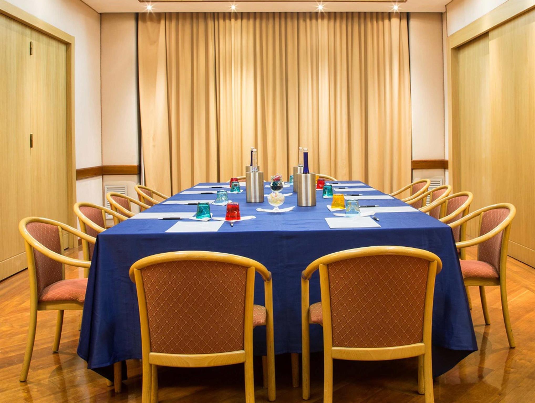 ヒルトン ガーデン イン ローマ コロッセオ 写真