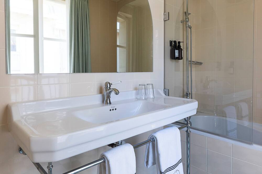 ジョルジュ VI 写真