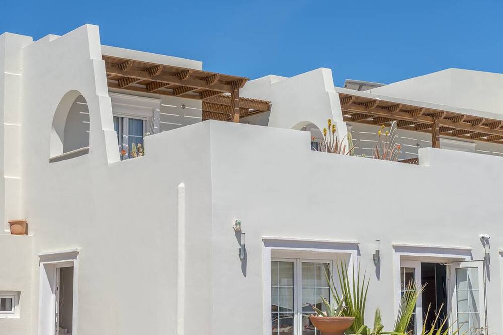 ニッサキ ビーチ ホテル 写真