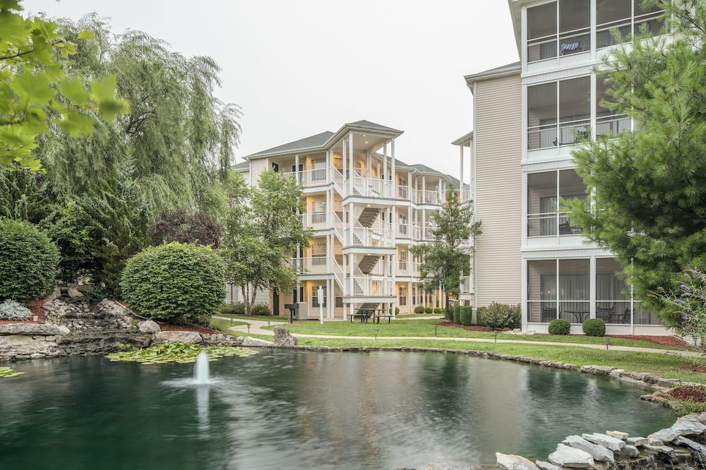 The Suites at Fall Creek 写真