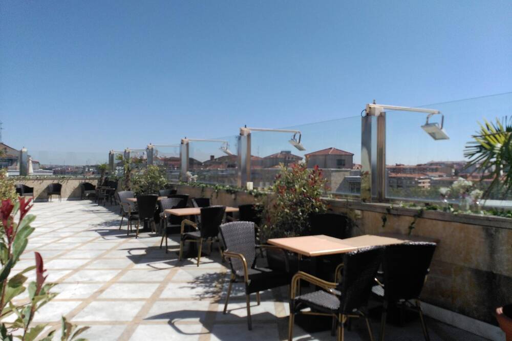 オテル アラメーダ パラス 写真