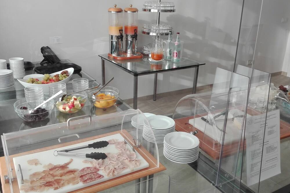 ノボ ホテル ロッシ 写真