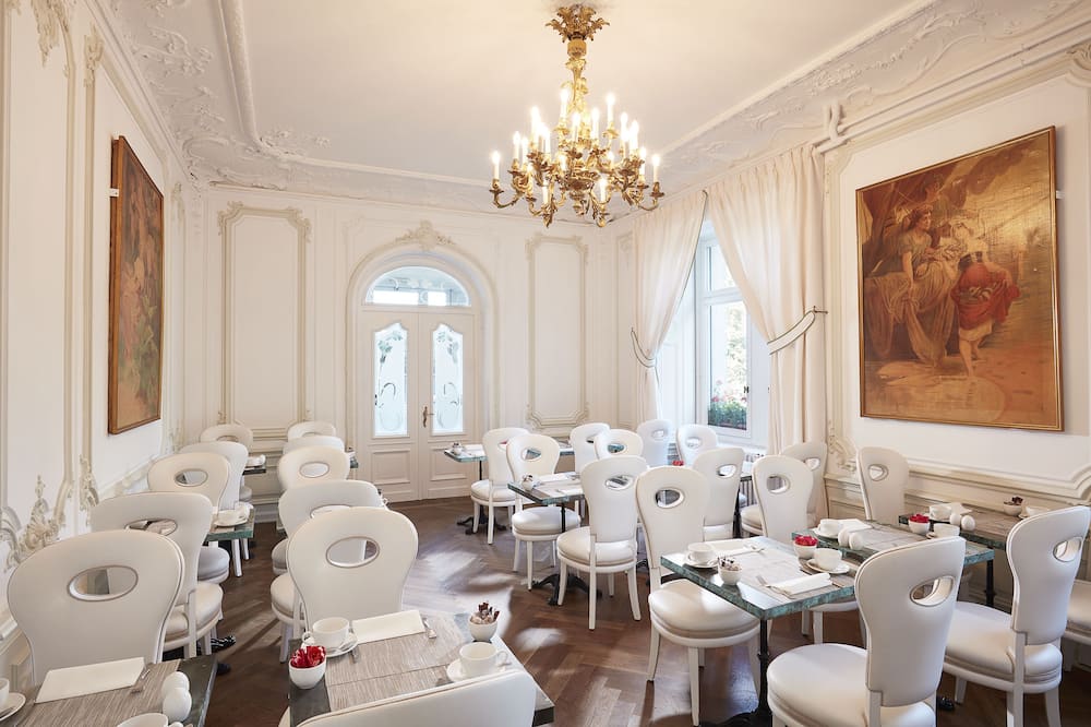 ホテル レジェント コンタデス 写真