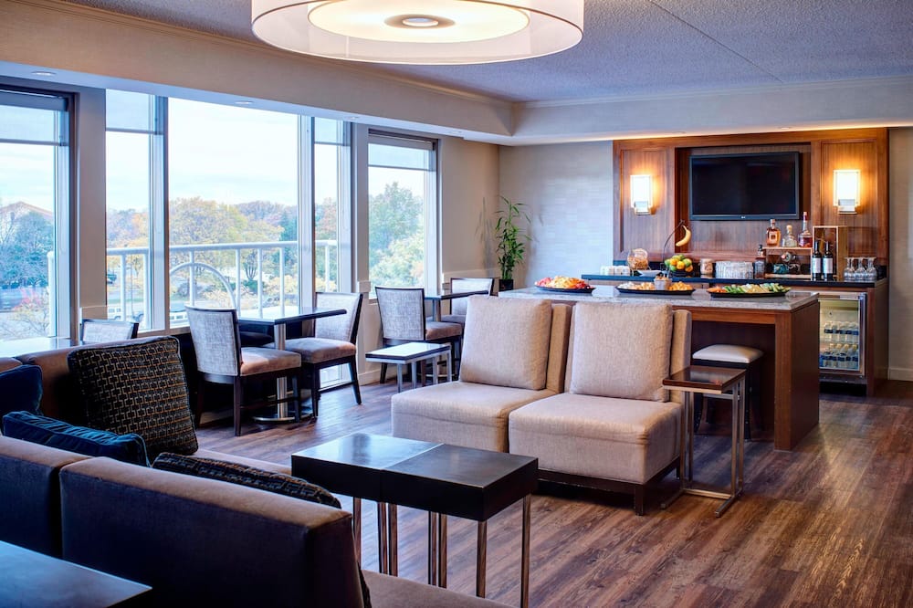 デトロイト メトロ エアポート マリオット 写真