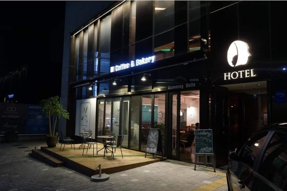 ホテル ザ デザイナーズ ホンデ 写真