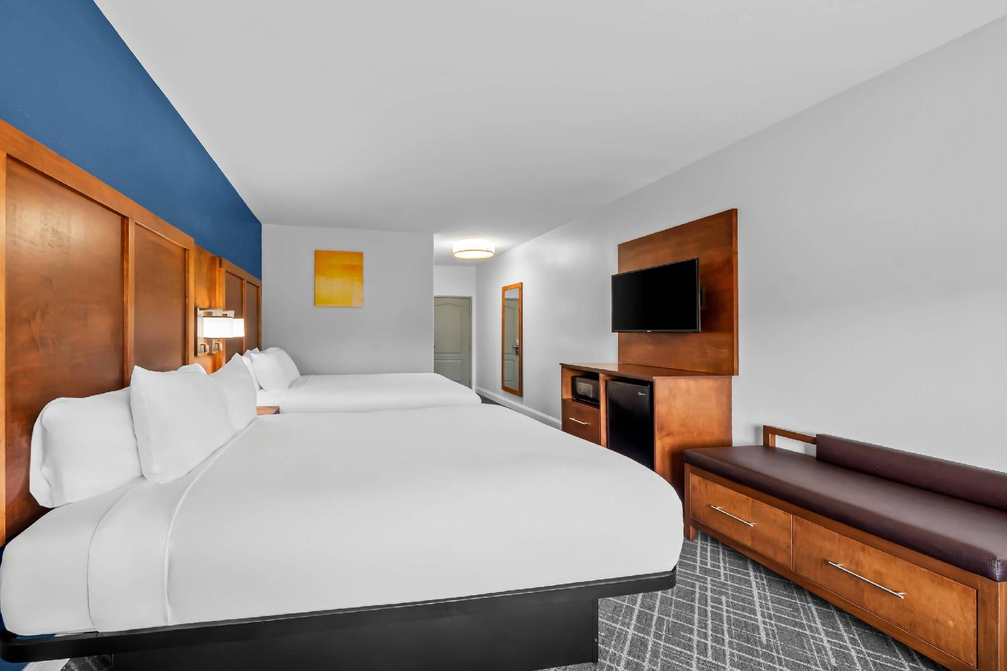 Comfort Inn & Suites Plainville-Foxboro 写真