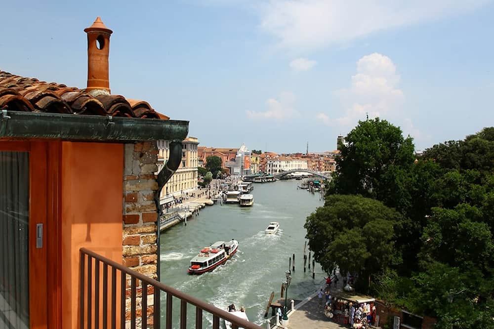 ホテル サンタ キアラ 写真