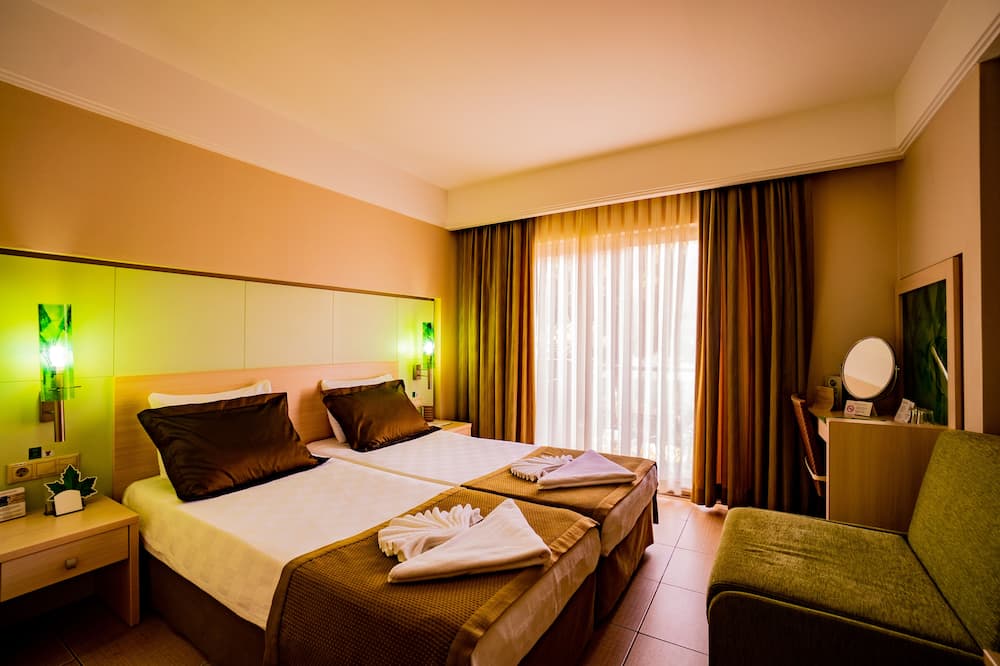 Ambassador Plaza Hotel - All Inclusive 写真