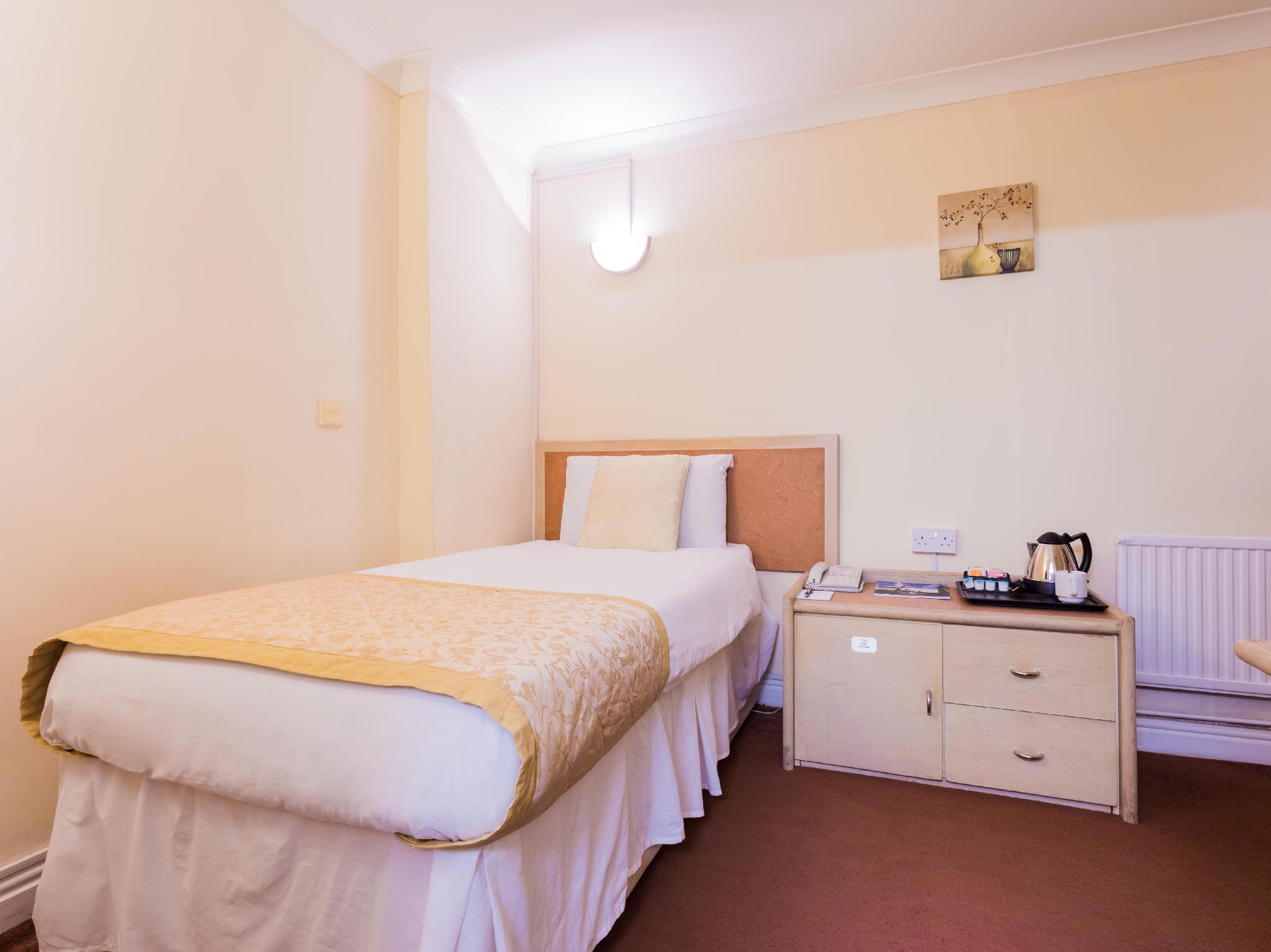 ガーデンズ ホテル 写真