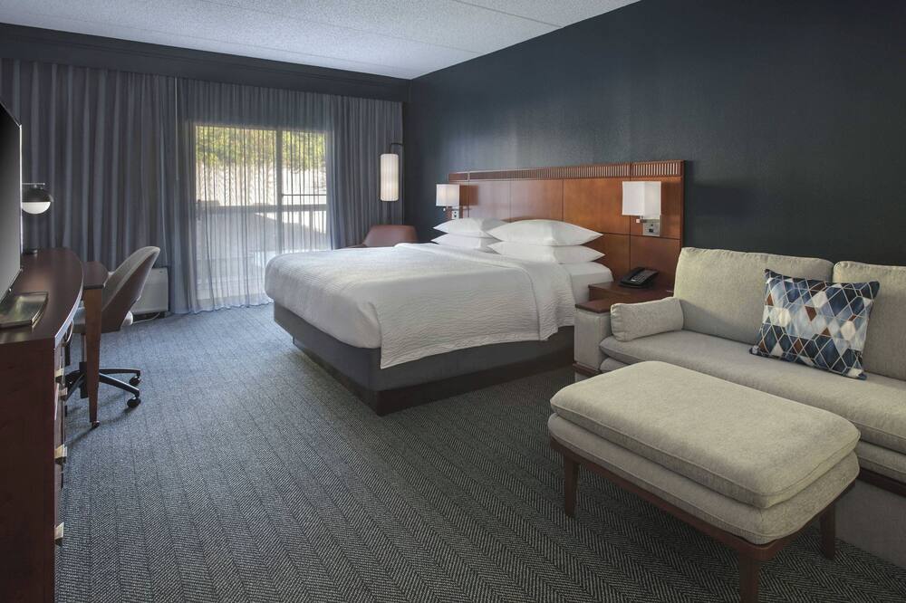 Courtyard by Marriott Norwalk 写真