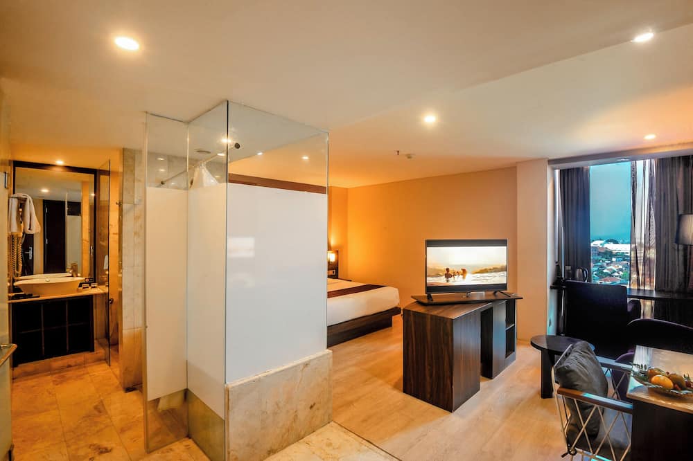 グランド エッジ ホテル スマラン 写真