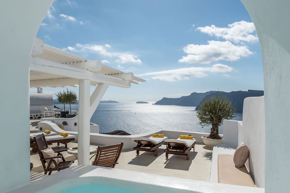 ファナリ ヴィラス 写真