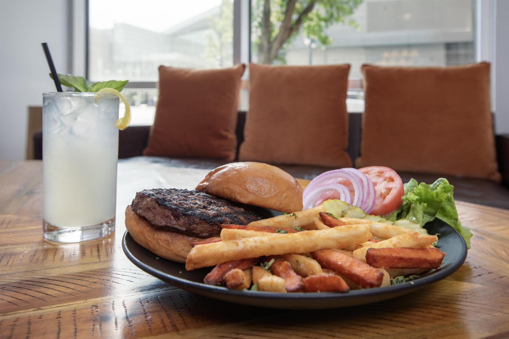 ヒルトン ガーデン イン デンバー ダウンタウン 写真