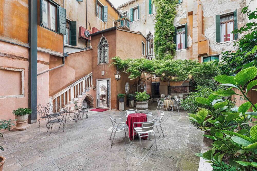 ホテル サン モイス 写真