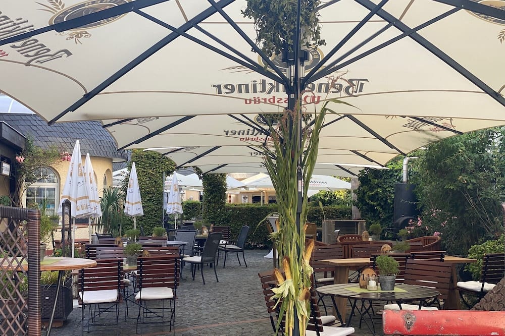 ホエル ツァ クローネ 写真