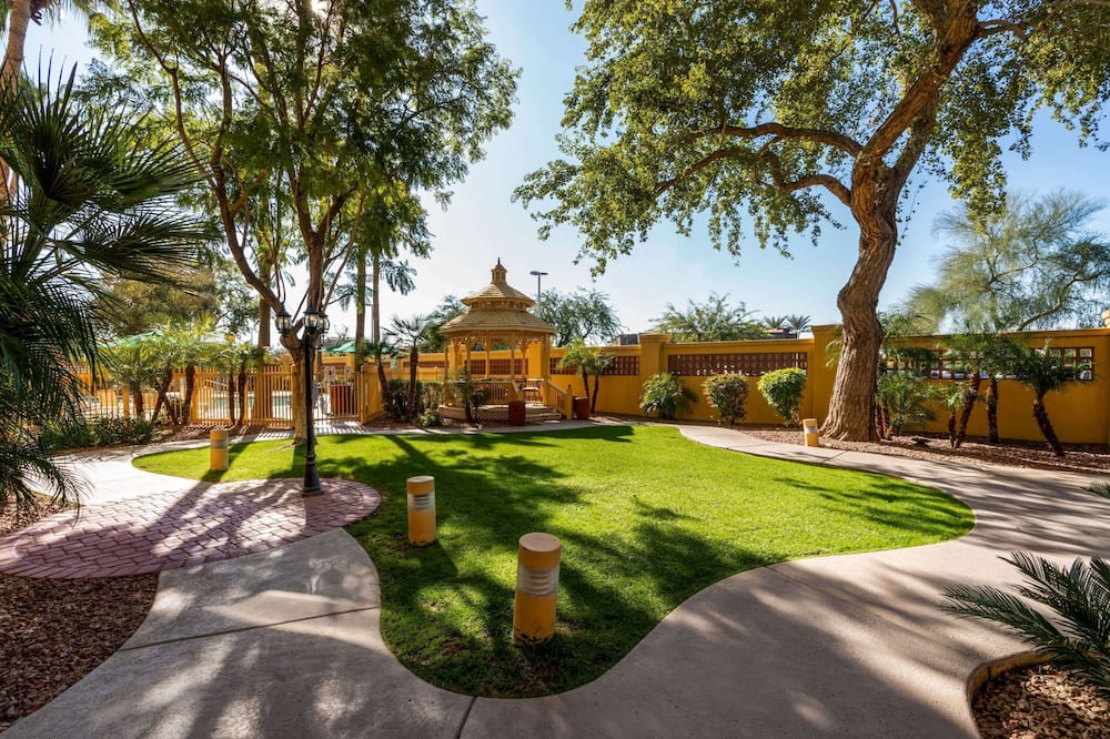 ラ キンタ イン & スイーツ バイ ウィンダム フェニックス ウエスト ペオリア 写真