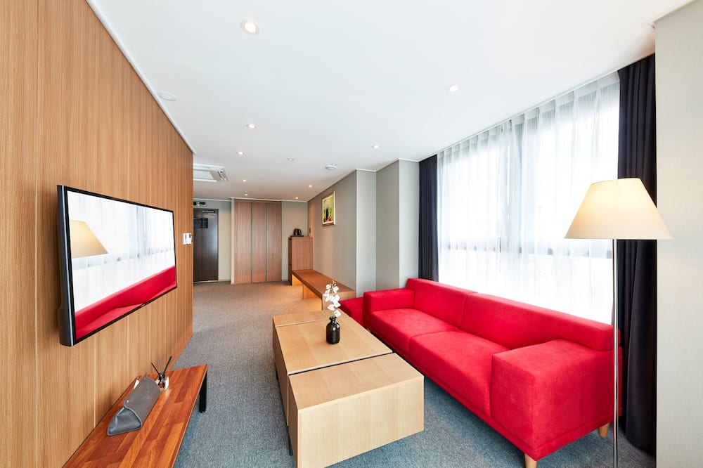 Ramada by Wyndham Gumi 写真