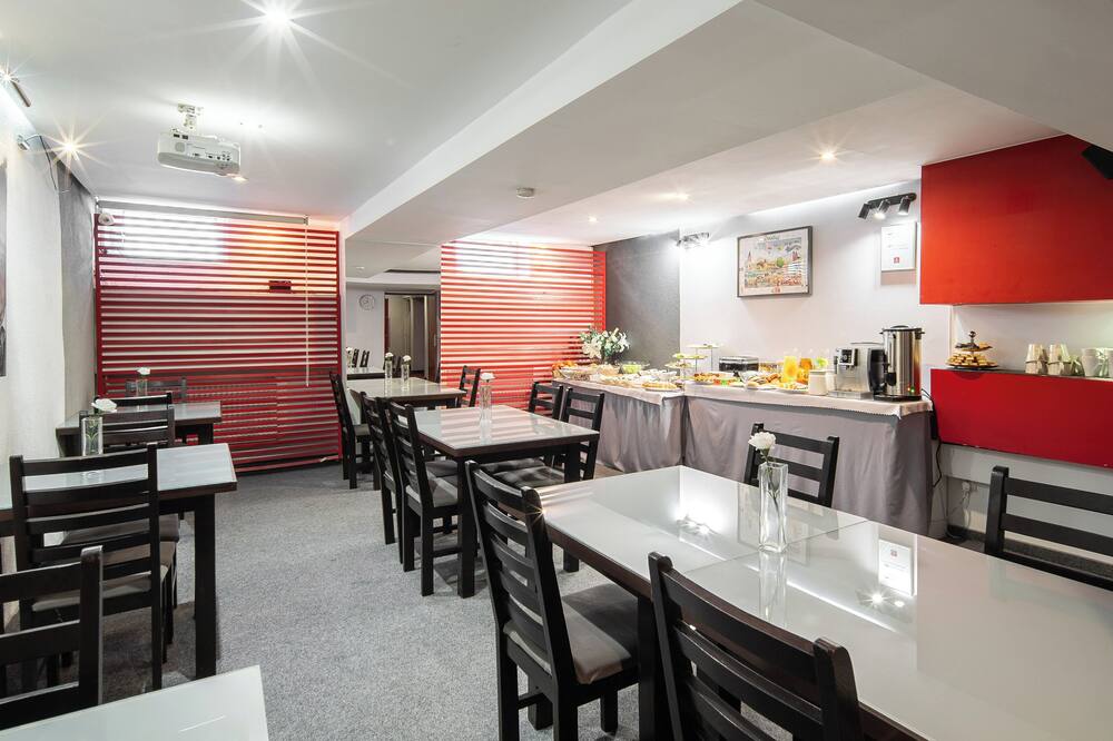 ホテル デルタ 写真