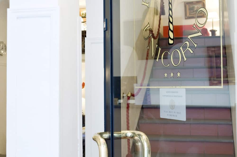 ホテル ウニコルノ 写真