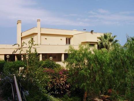 ホテル マジェスティ バーリ 写真