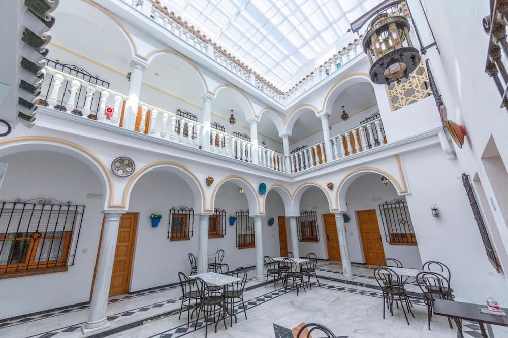 ロス オメヤス ホテル 写真