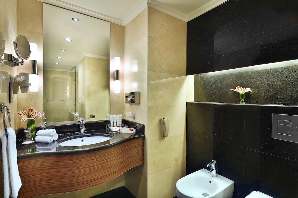 クラウンプラザ アンマン バイ IHG 写真