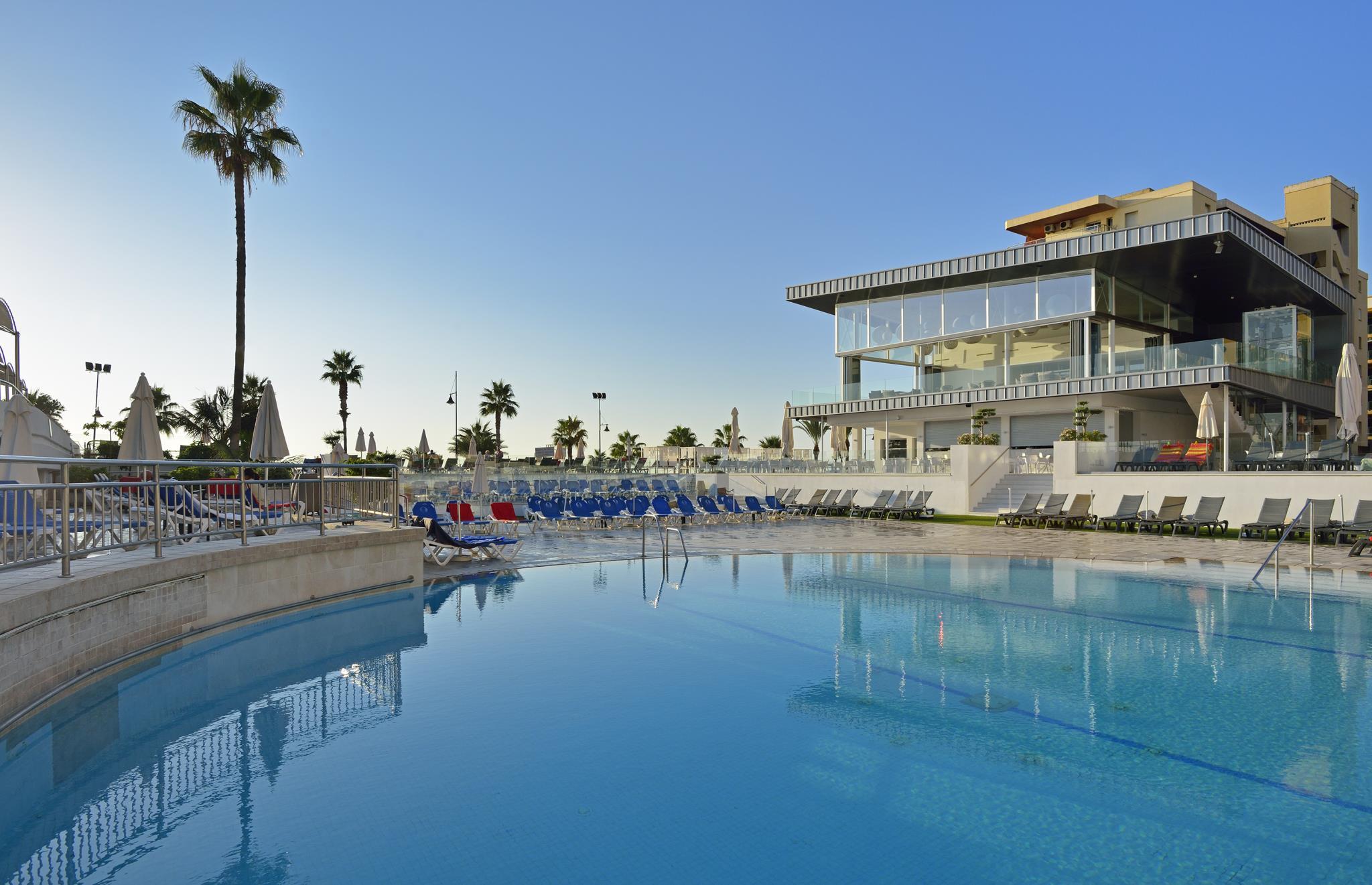 ソル トレモリノス - ドン パブロ 写真