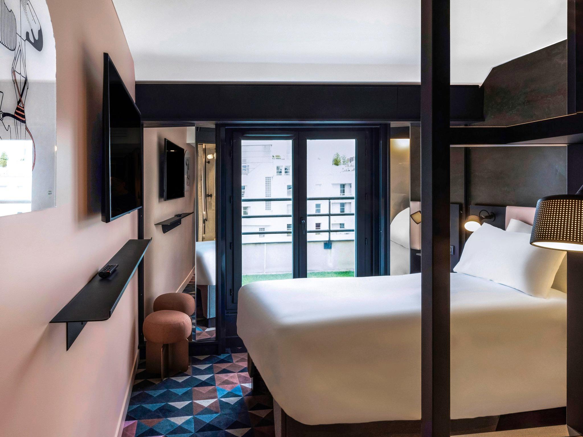 トライブ パリ バティニョール 写真