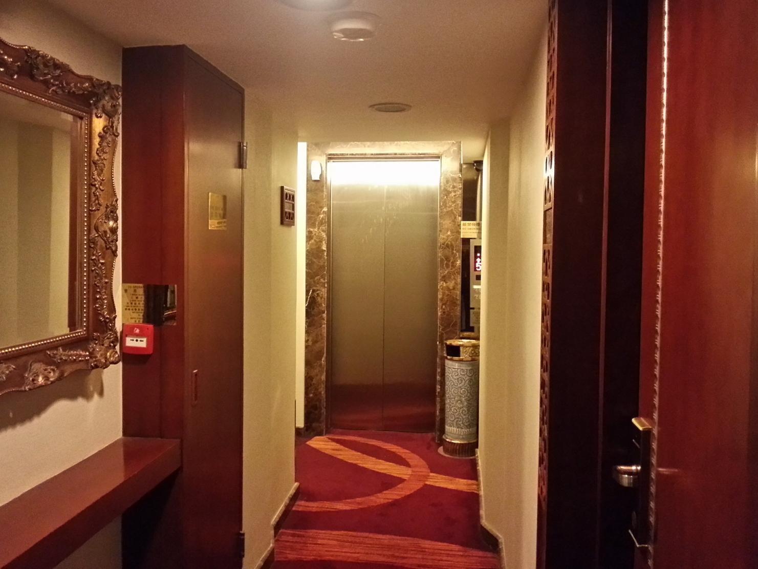 オリエンタル ランダー ホテル 写真