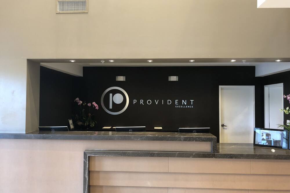 プロヴィデント ドラル アット ザ ブルー 写真