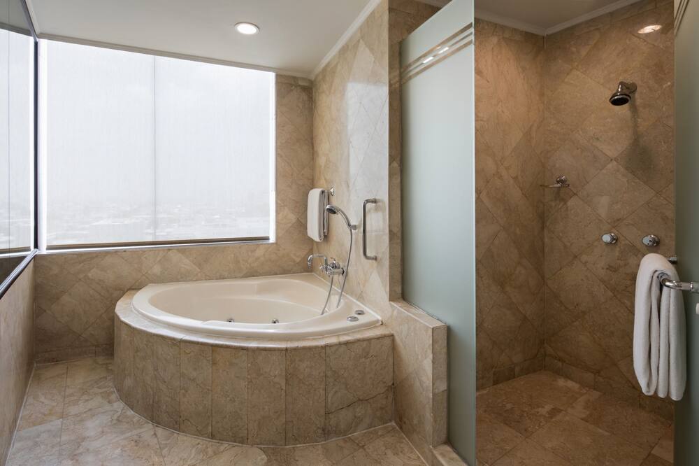 ゴールデン ブティック ホテル ケマヨラン 写真