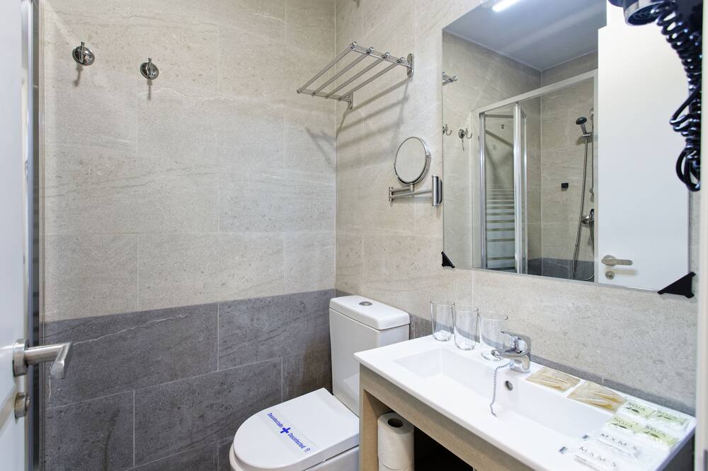 フォンタネラ グリーン ハウス 写真