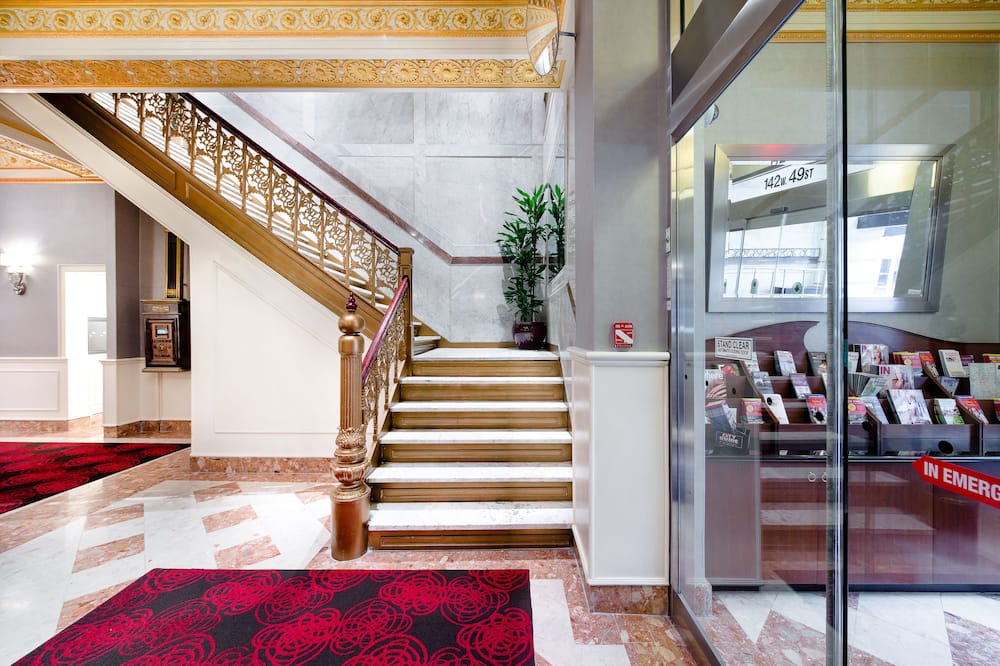 ラジオ シティー アパートメンツ 写真