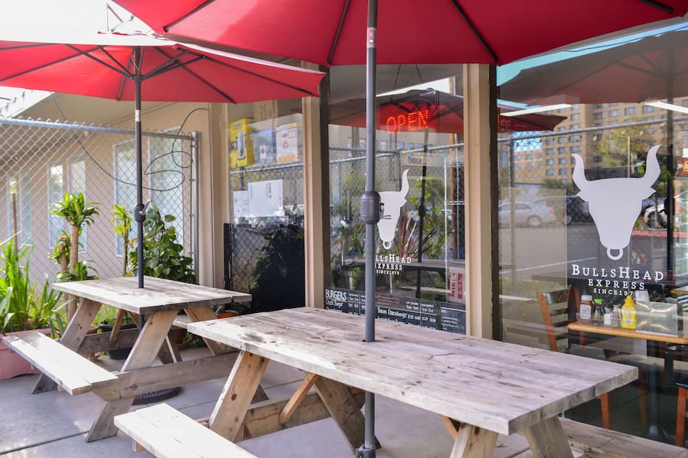 ハンプトン イン ＆ スイーツ サンフランシスコ バーリンゲーム エアポート サウス 写真