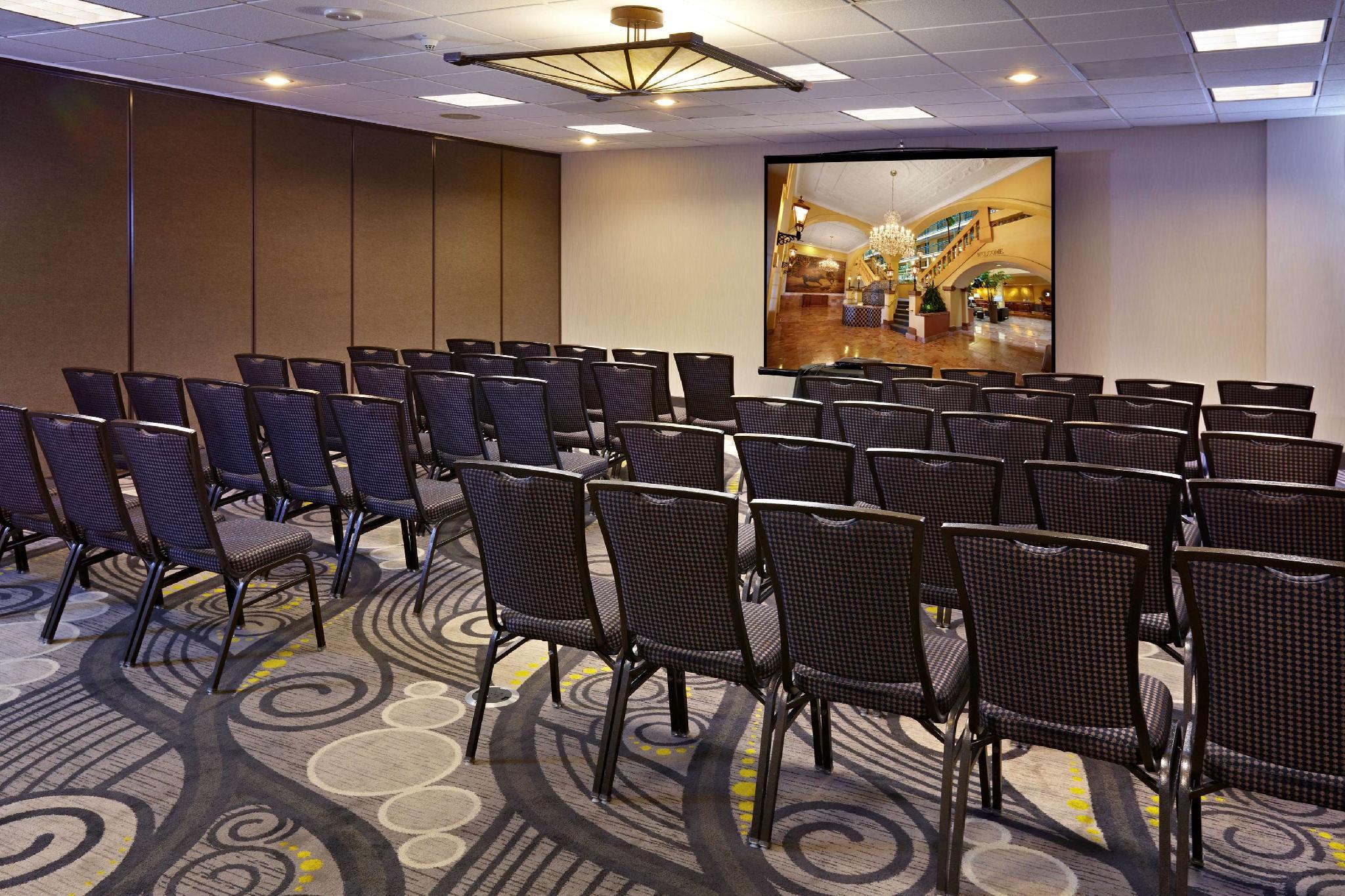 Embassy Suites Los Angeles International Airport South Hotel 写真