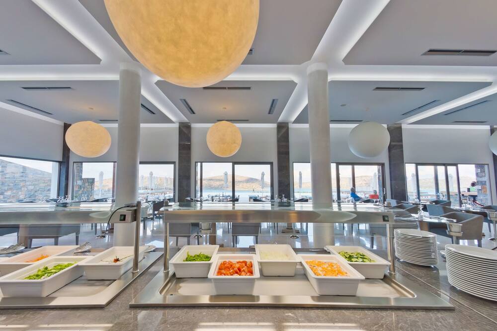 Royal Marmin Bay Boutique & Art Hotel 写真