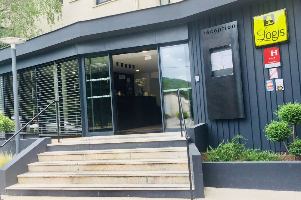 ラ シャルトルーズ ロジス オテル レストラン 写真