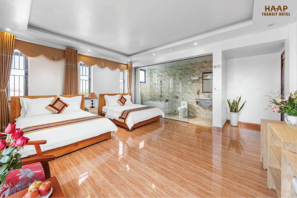 ハープ トランジット ホテル 写真