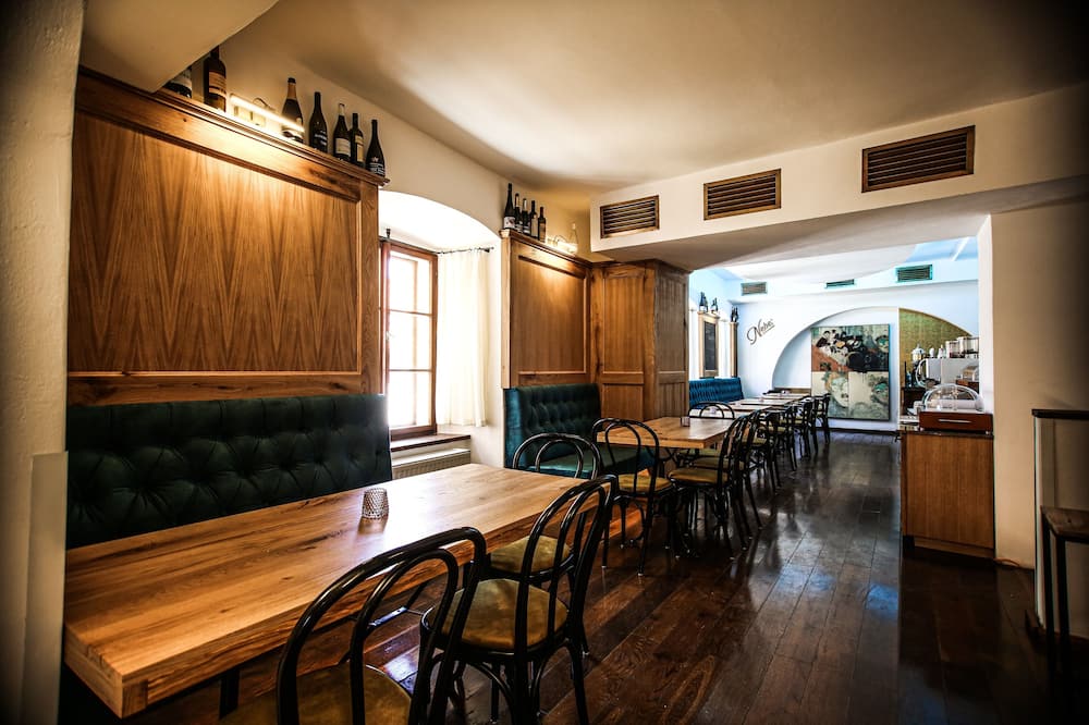 ホテル コンヴィツェ 写真