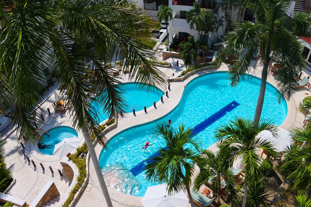 Marina Hotel & Resort 写真