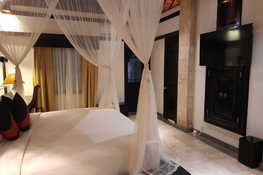 ザ ロイヤル ビーチ スミニャック バリ 写真