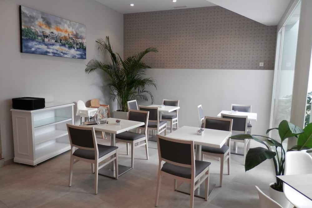 ホテル プエルト デル マール 写真