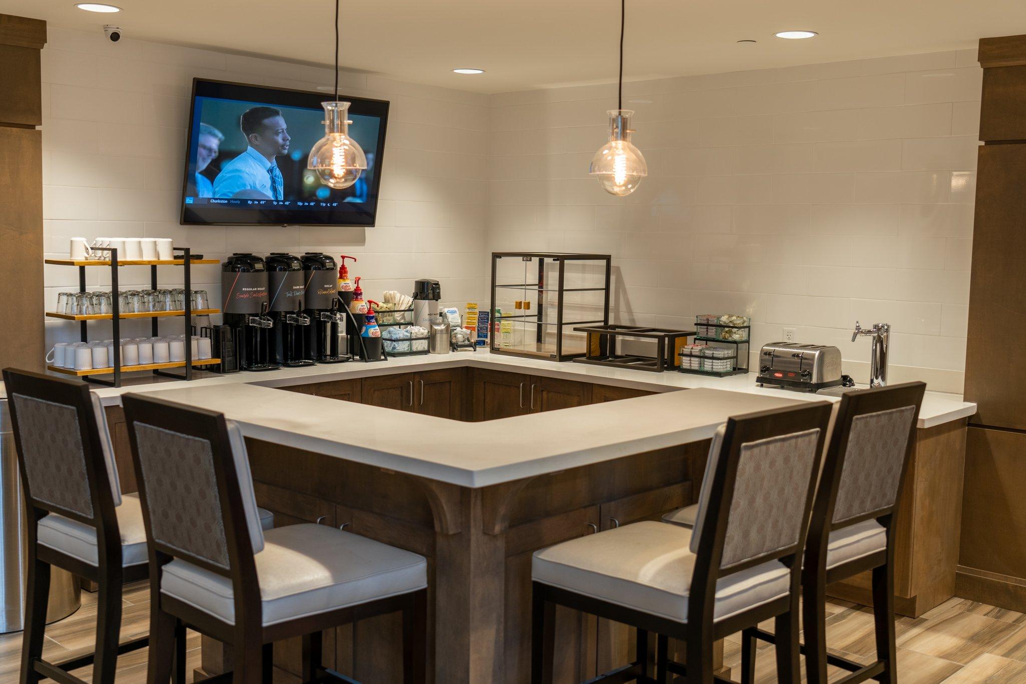 ステイブリッジ スイーツ サマーヴィル バイ IHG 写真