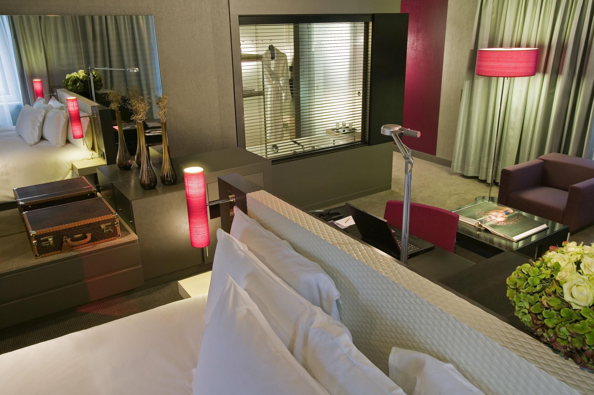 ソフィテル ミュンヘン バイエルポスト ホテル 写真