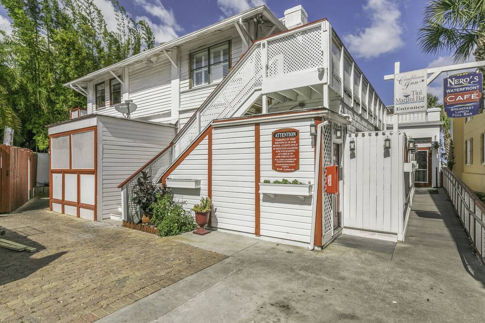Casablanca Inn on the Bay- Exclusively for Guests 21 & Over 写真