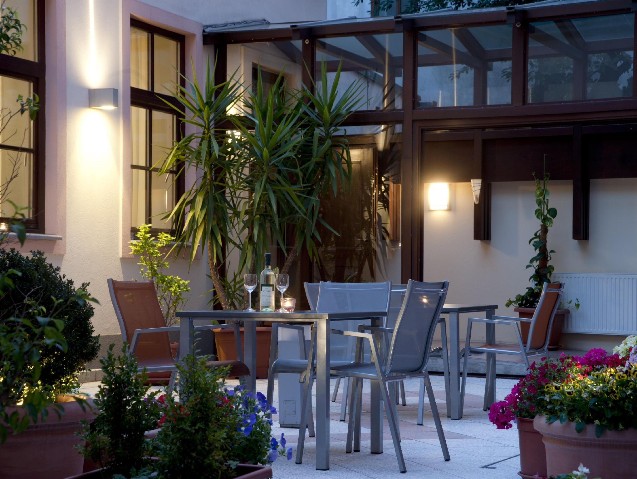 ホテル ルシア 写真